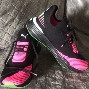 Women’s puma teni-shoes